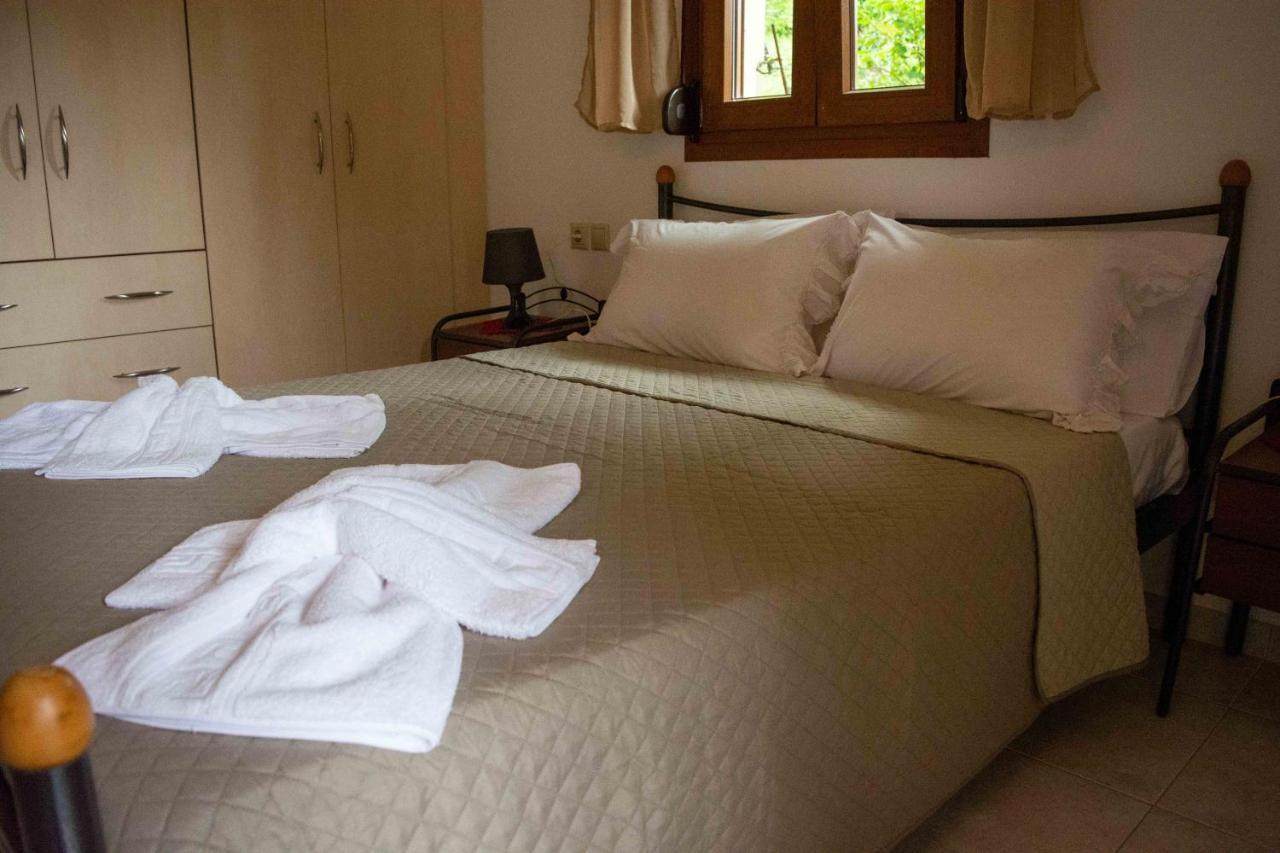 Efi'S Guest House เอยอส ดิมิตริออส ภายนอก รูปภาพ