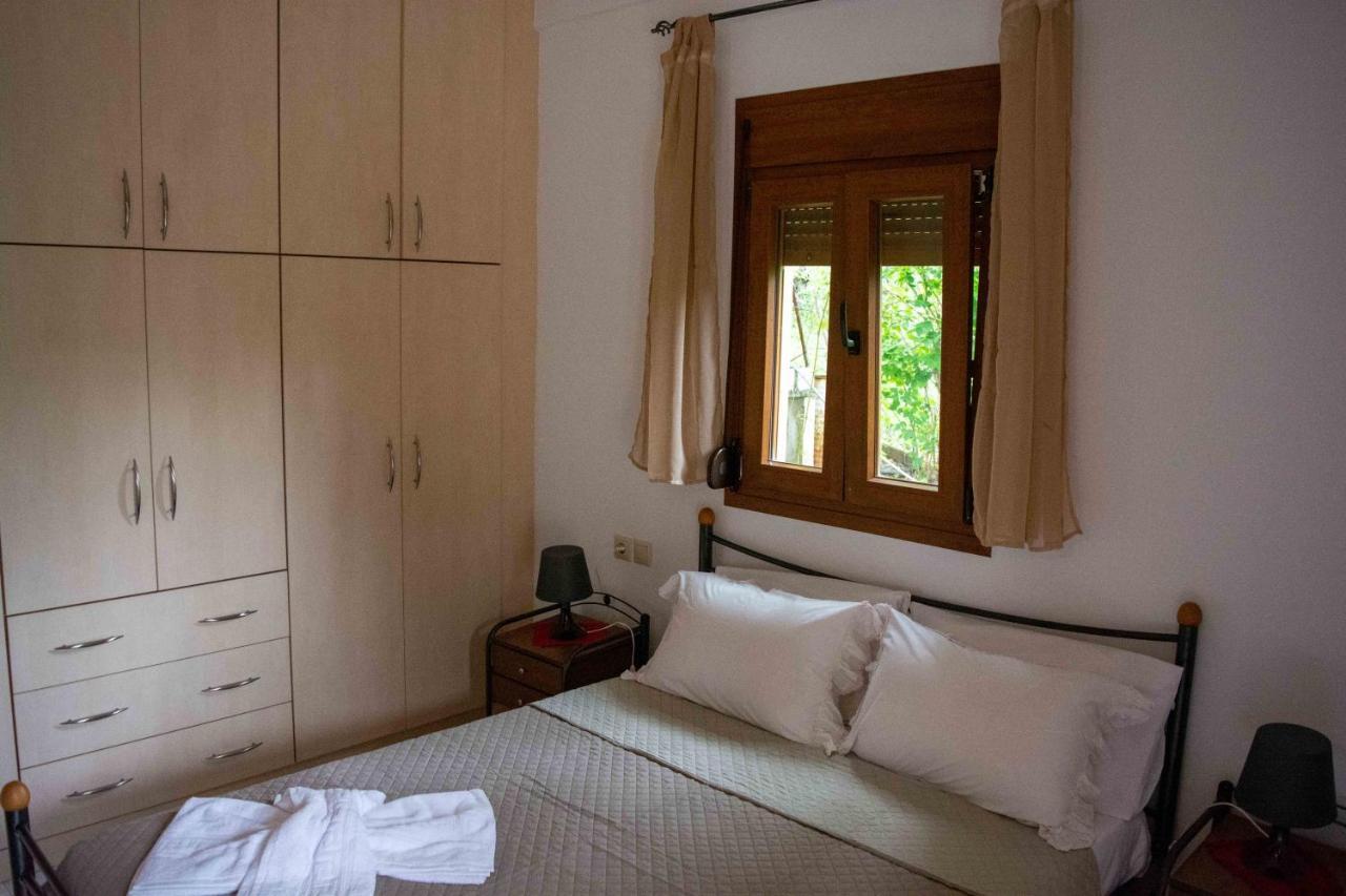 Efi'S Guest House เอยอส ดิมิตริออส ภายนอก รูปภาพ